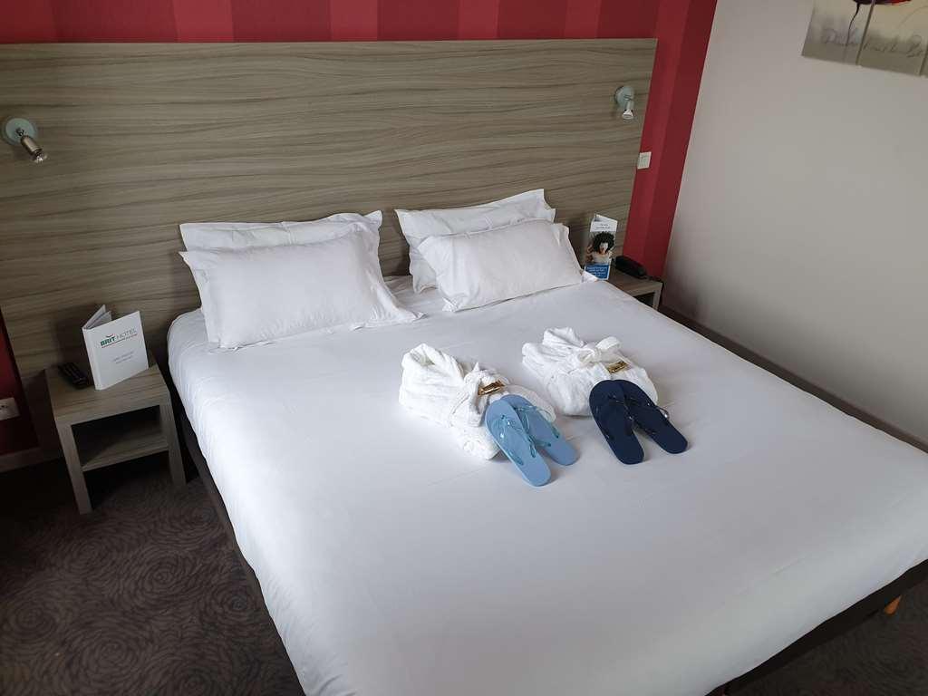 Brit Hotel Spa Le Connetable Dinan Habitación foto