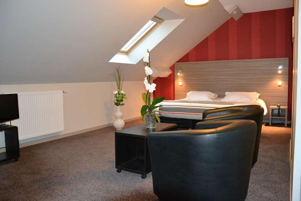 Brit Hotel Spa Le Connetable Dinan Habitación foto