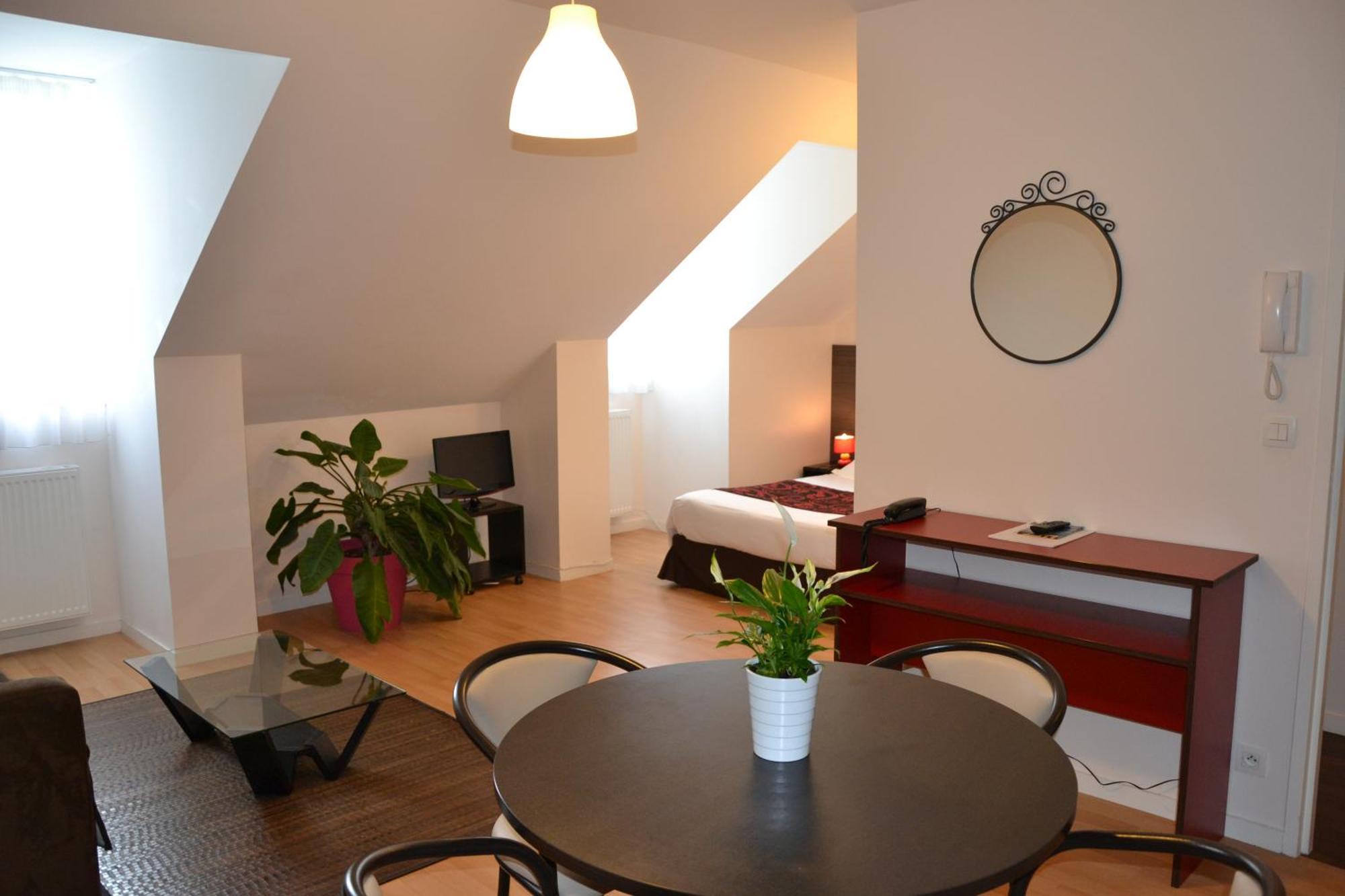 Brit Hotel Spa Le Connetable Dinan Exterior foto