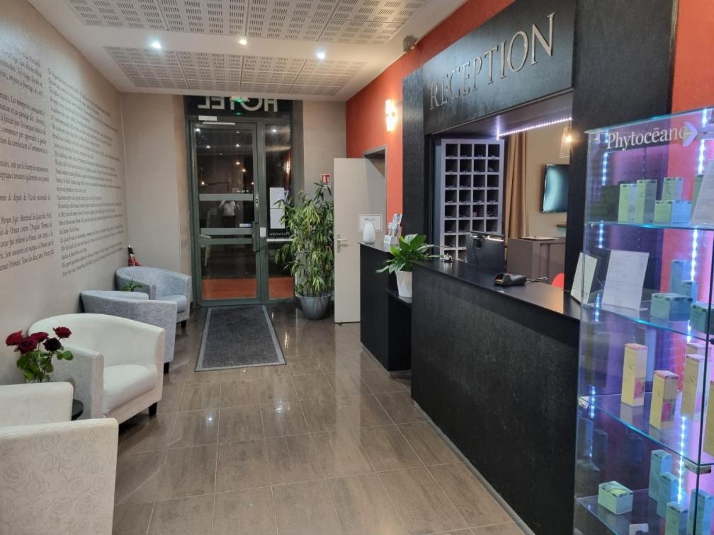 Brit Hotel Spa Le Connetable Dinan Exterior foto